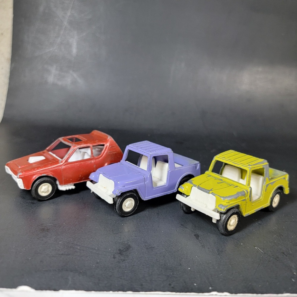 Lot Of 3 Vintage Tootsie Toys Metal/Plastic Cars Gremlin, Jeep, Off-Road Pick Up